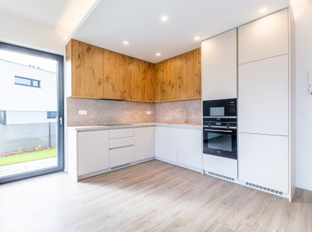 Pronájem domu/vily, 178 m²