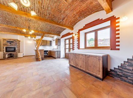Pronájem bytu, 3+kk, 100 m²