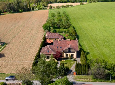 Bez popisku | Prodej - dům/vila, 633 m²