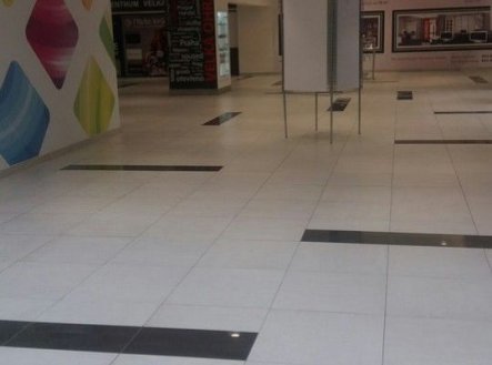 Pronájem komerčního objektu, jiný, 390 m²