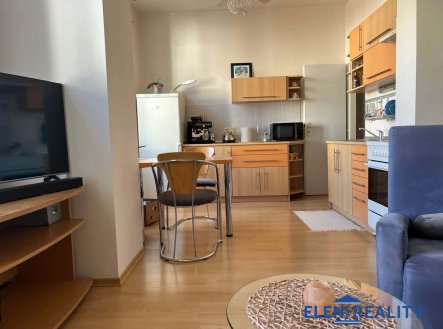 Pronájem bytu, 2+kk, 38 m²