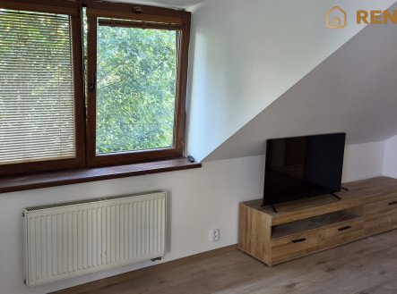 Pronájem bytu, 1+kk, 35 m²