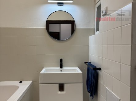 Pronájem bytu, 1+1, 49 m²