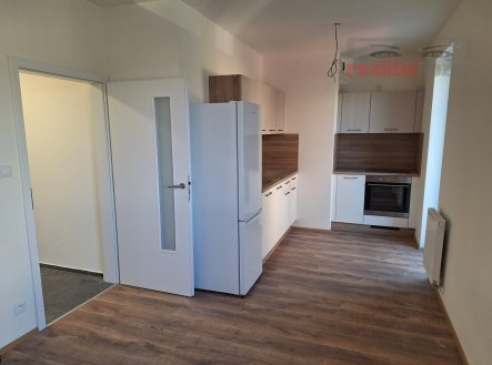 Pronájem bytu, 1+kk, 33 m² obrázek