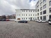 Pronájem kanceláře, 338 m²