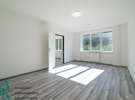 Pronájem bytu, 1+1, 38 m²