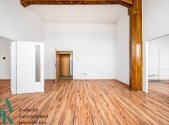 Pronájem kanceláře, 60 m²