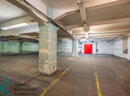 Pronájem komerčního objektu, sklad, 323 m²
