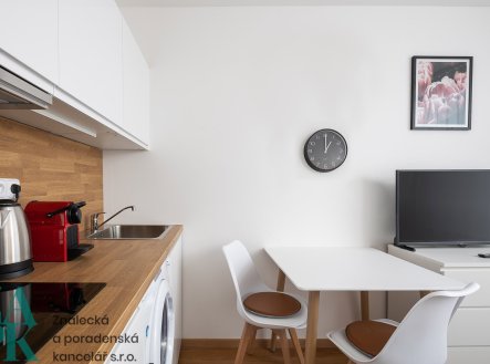 Pronájem bytu, 1+kk, 22 m²