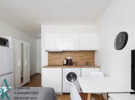 Pronájem bytu, 1+kk, 22 m²