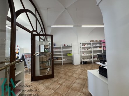 Pronájem obchodní prostory, 226 m²