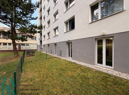 Pronájem bytu, 2+kk, 42 m²