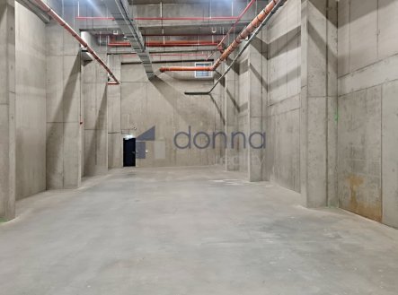Pronájem skladu, 260 m²