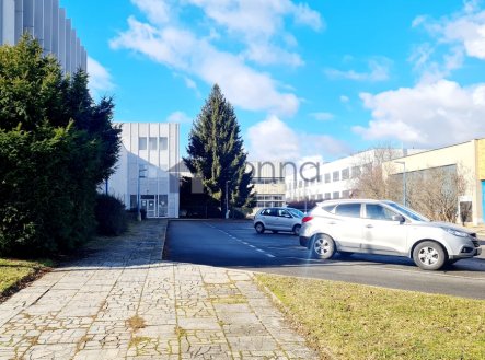 Pronájem obchodní prostory, 1 137 m²