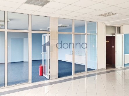 Pronájem obchodní prostory, 170 m²