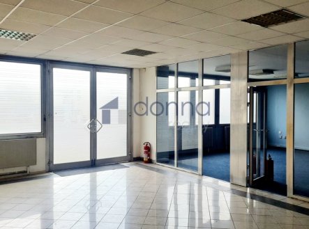 Pronájem obchodní prostory, 170 m²