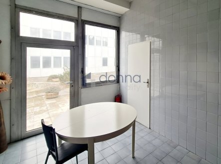 Pronájem obchodní prostory, 170 m²