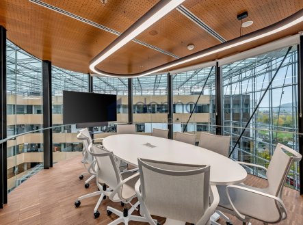 Pronájem kanceláře, 744 m²
