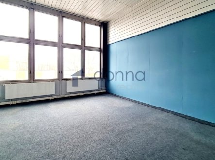 Pronájem kanceláře, 91 m²
