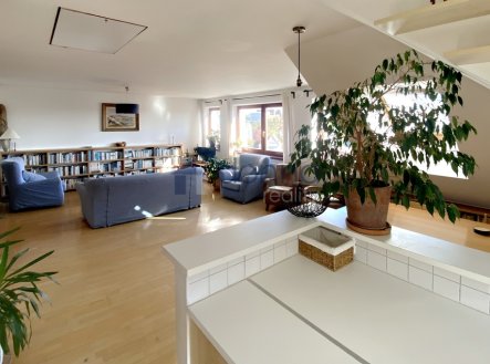 Pronájem bytu, 4+kk, 89 m²