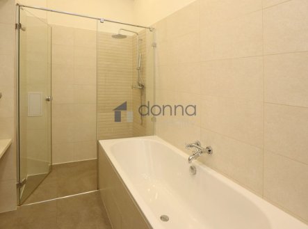 Pronájem bytu, 3+kk, 95 m²