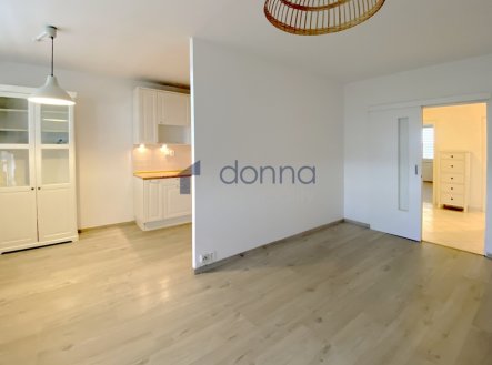 Pronájem bytu, 3+kk, 85 m²