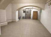 Pronájem - skladovací prostor, 220 m²