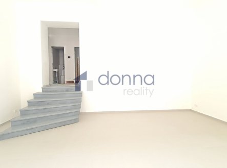 Pronájem obchodní prostory, 87 m²
