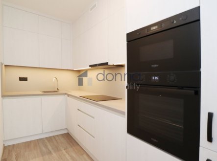 Pronájem bytu, 2+kk, 64 m²