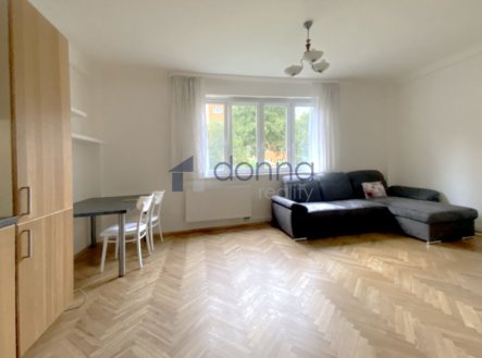 Pronájem bytu, 2+kk, 44 m²