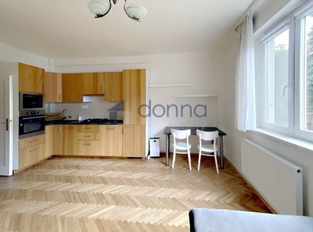 Pronájem bytu, 2+kk, 44 m²