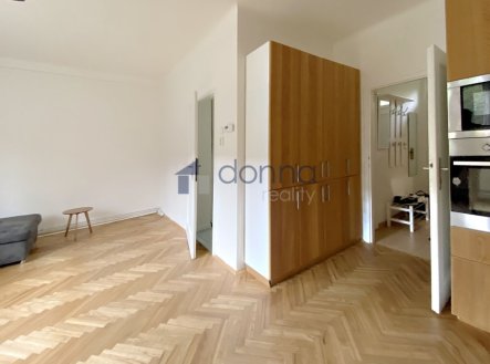 Pronájem bytu, 2+kk, 44 m²