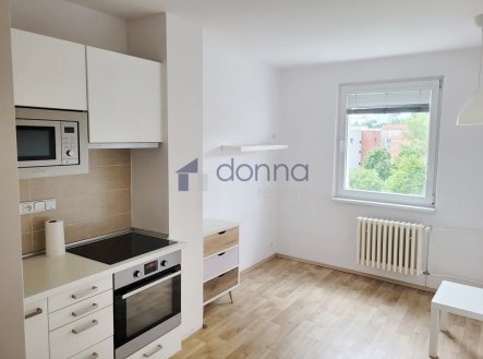 Pronájem bytu, 3+1, 83 m²