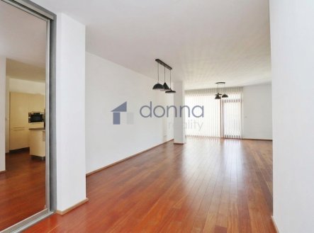 Pronájem bytu, 3+kk, 142 m²