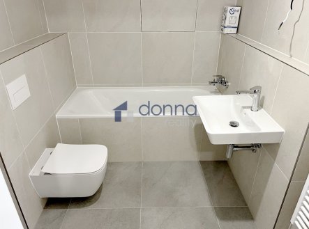 Pronájem bytu, 1+kk, 39 m²