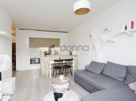 Pronájem bytu, 2+kk, 49 m²