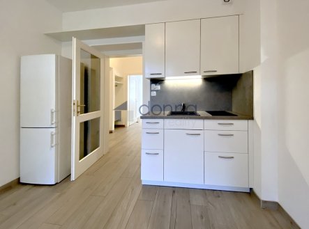 Pronájem bytu, 2+kk, 38 m²