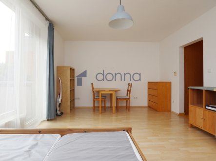 Pronájem bytu, 1+kk, 33 m²