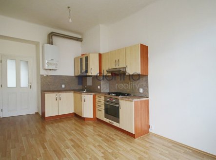 Pronájem bytu, 2+1, 70 m²