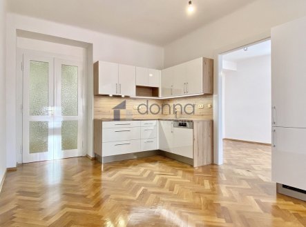 Pronájem bytu, 3+1, 95 m²