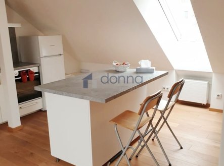 Pronájem bytu, 2+kk, 72 m²