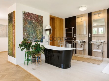 Pronájem domu/vily, 140 m²