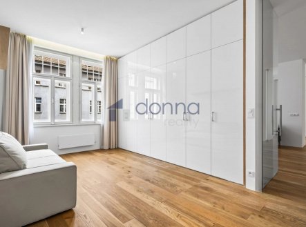 Pronájem bytu, 3+kk, 109 m²