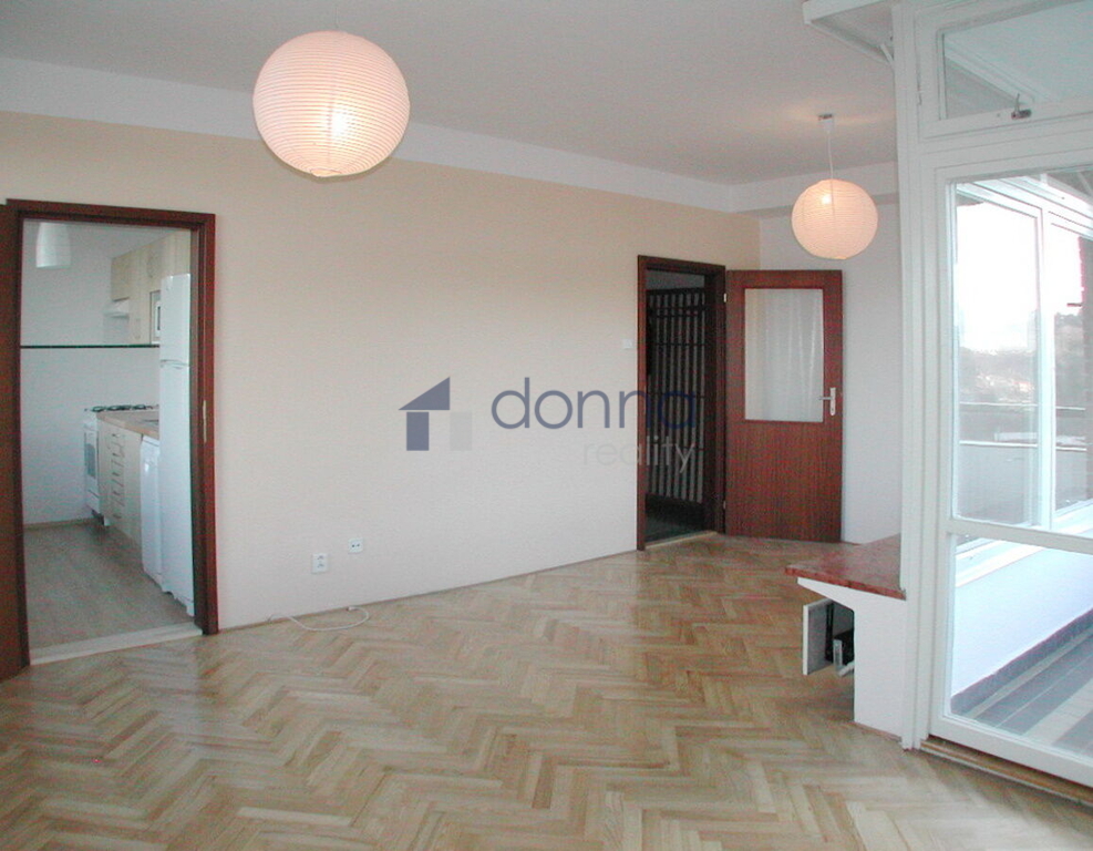 livingroom.jpg