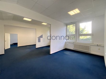 Pronájem kanceláře, 92 m²