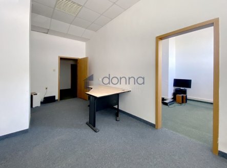 Pronájem kanceláře, 32 m²