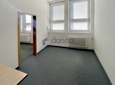 Pronájem kanceláře, 32 m²