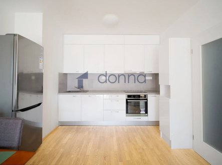 Pronájem bytu, 2+kk, 62 m²