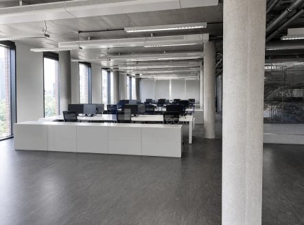Pronájem kanceláře, 400 m²