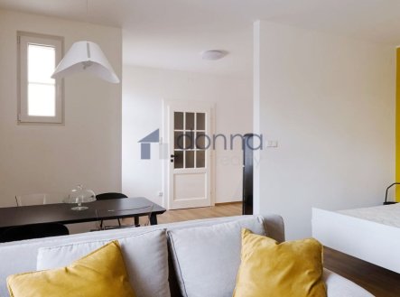Pronájem bytu, 1+1, 43 m²
